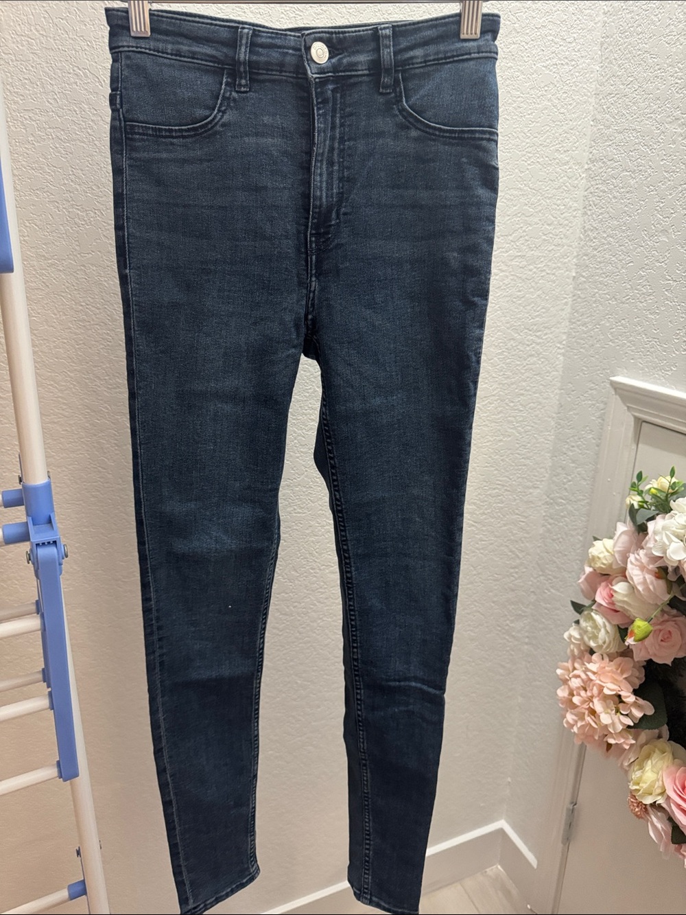 Women’s Skinny Blue Jeans